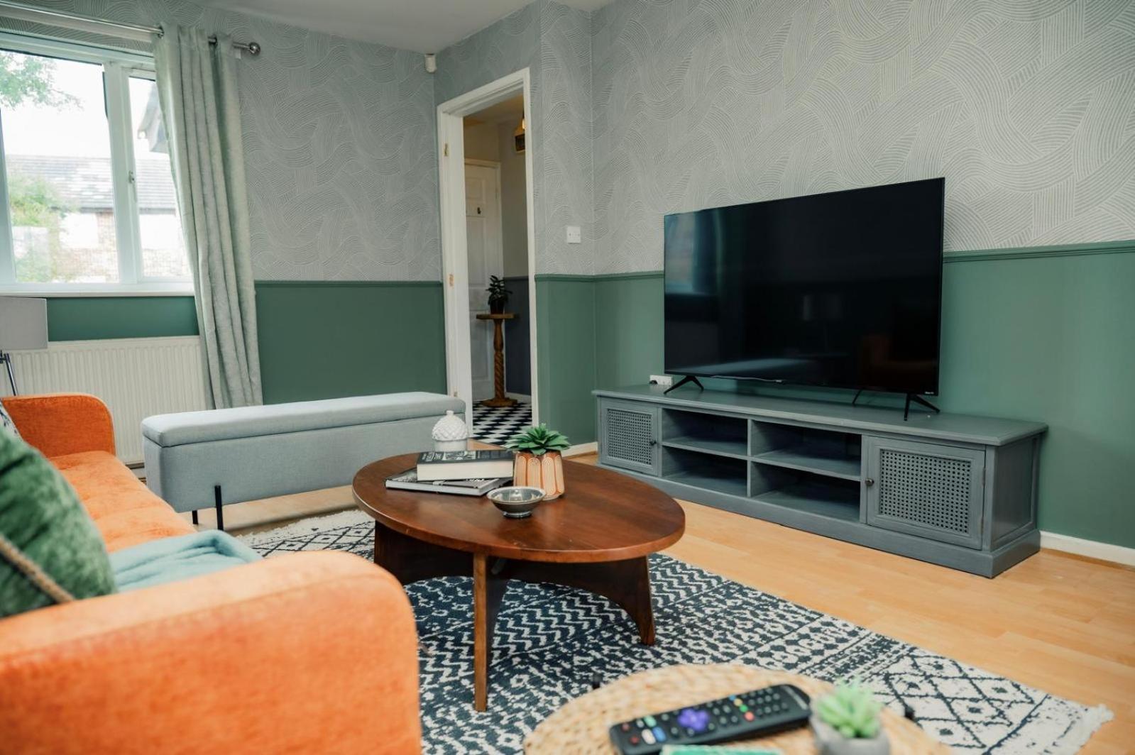 Holiday home Stylish 2-bedroom Perfect For Families And Couples Bradford (West Yorkshire)