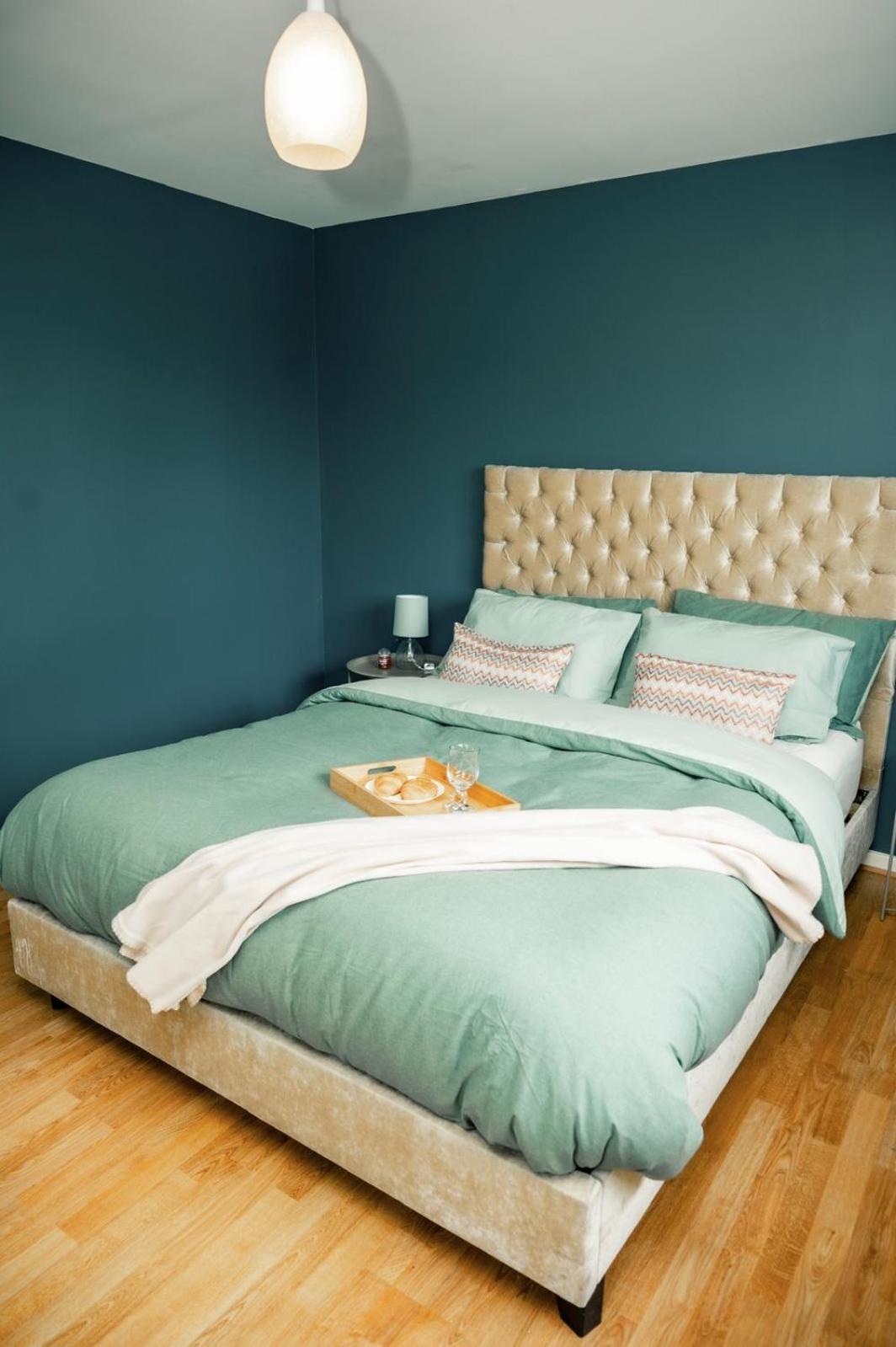 Stylish 2-bedroom Perfect For Families And Couples Holiday home Bradford (West Yorkshire)